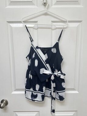 (New) Banana Republic Silk Cami Navy Print XS Petite Tie Front Top